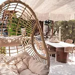 Sunrock - Gerani Aparthotel