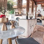 Sunrock - Gerani Aparthotel Naxos City